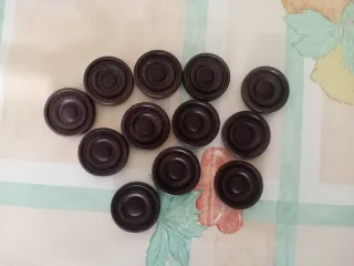 Scacchiera, dama e pezzi