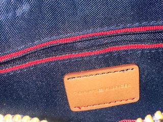 Bolso Tommy Hilfiger Rayas Azul y Beige. Original