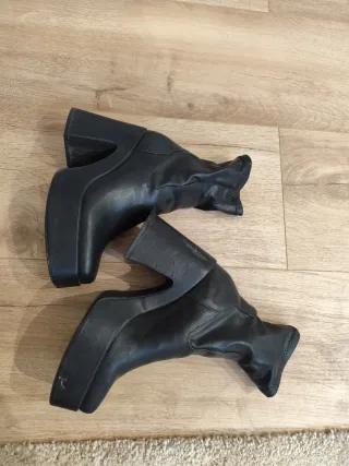 Botines Pull&Bear negros talla 38