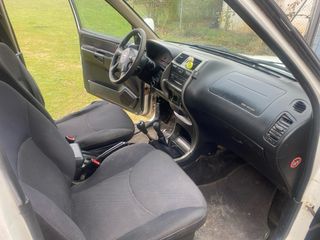 Nissan Terrano II 2006