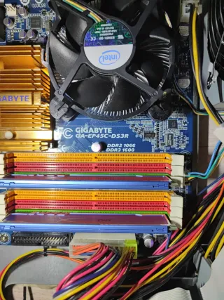 Placa Base Gigabyte GA-EP45C-DS3R