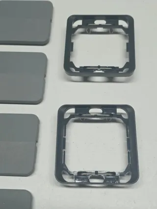 Simón 75 gris - Teclas y Cerquillos intermedios