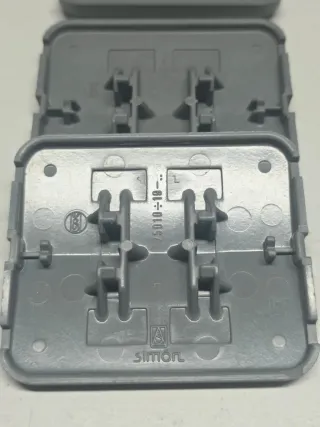 Simón 75 gris - Teclas y Cerquillos intermedios