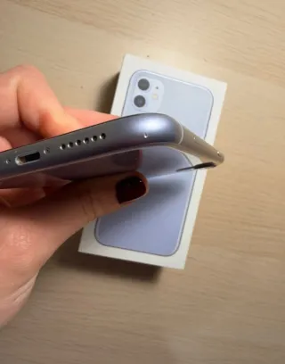 iPhone 11 MORADO ESCUCHO OFERTAS