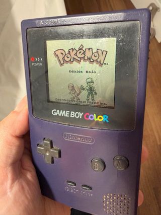 Game Boy Color + Pokémon Rojo