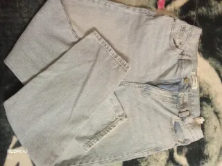 Pull&Bear Vaqueros Azules8€ Camiseta, buzo xs 3-5€