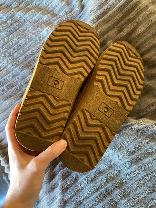 Zapatillas de pelo cómodas, sin estrenar