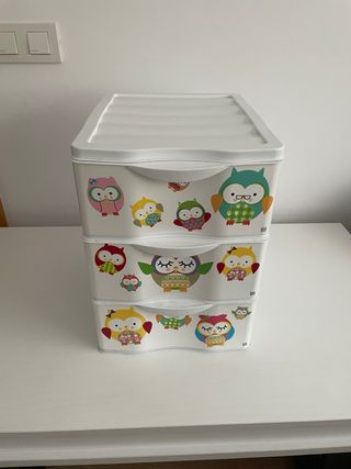 Cajonera de plástico con dibujos de búhos
