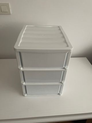 Cajonera de plástico con dibujos de búhos