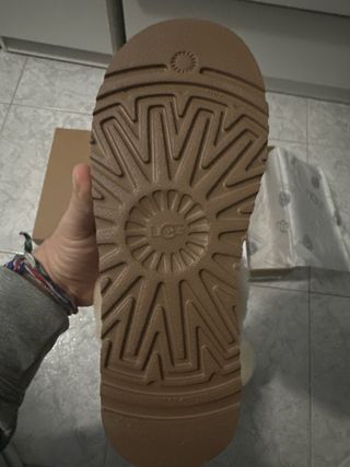 Stivali UGG Dakota T.38-39