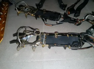 Crampones Cassin Automáticos( técnicos)+ Funda