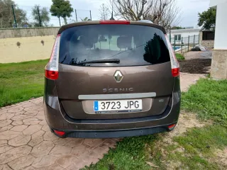 Renault Grand Scenic 2016