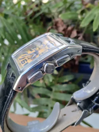 Reloj Lotus Cronógrafo Amarillo