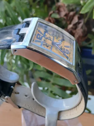 Reloj Lotus Cronógrafo Amarillo