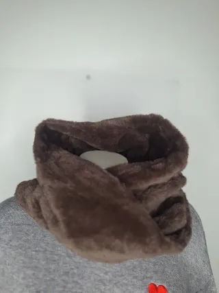 Collo in ecopelliccia donna marrone