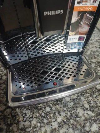 Cafetera Philips 2200 LatteGo