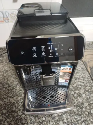 Cafetera Philips 2200 LatteGo