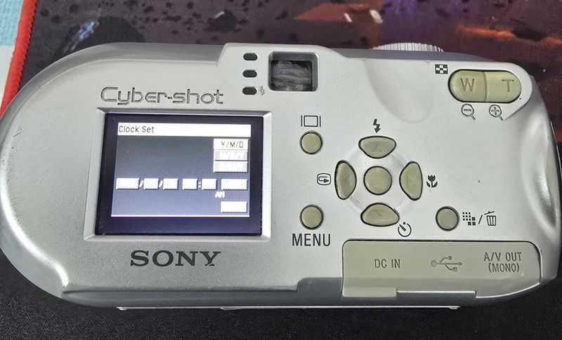 Cámara Sony Cyber-shot 4.1 MP afbeelding 2