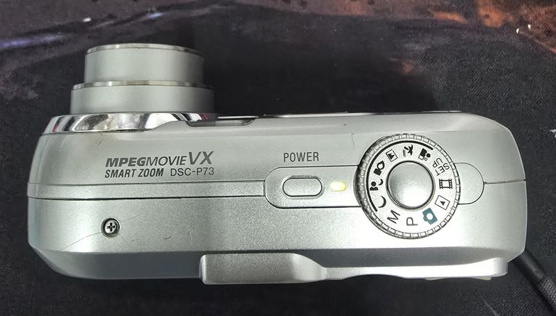 Cámara Sony Cyber-shot 4.1 MP afbeelding 3