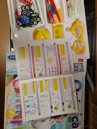 Lote 4 Juegos de Mesa: Química, Escape Room, Trivi