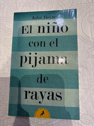 El niño con el pijama de rayas/ The Boy in the ...