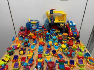 Superzings: Figuras, Vehículos y Estaciones