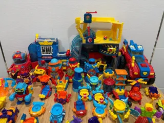 Superzings: Figuras, Vehículos y Estaciones