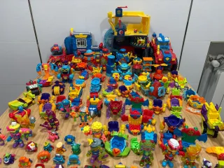 Superzings: Figuras, Vehículos y Estaciones