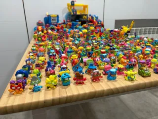 Superzings: Figuras, Vehículos y Estaciones