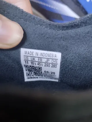 Botas de fútbol Adidas Negras y Azules