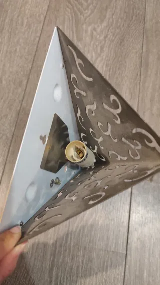 Aplique de pared metálico marrón