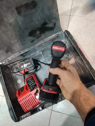 Taladro Percutor Milwaukee M18 Brushless