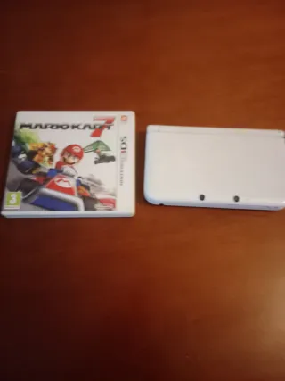 Nintendo 3DS XL Blanca + Mario Kart 7
