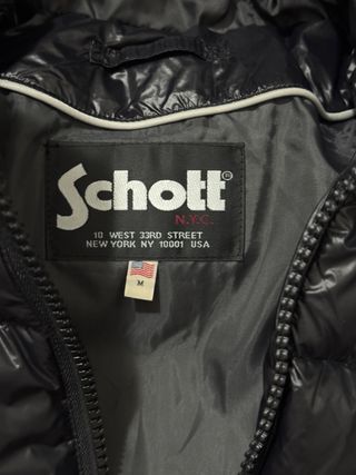 Chaqueta Schott Negra con Capucha casi nuevo