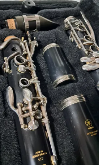 Clarinete Yamaha YCL-255