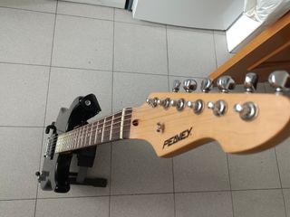 Guitarra Eléctrica Peavey Negra