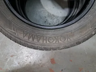 Neumático Yokohama 235 60 R18 107V