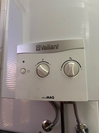 Calentador de gas marca Vaillant AtmosMAG