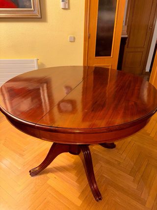 Mesa comedor redonda extensible caoba