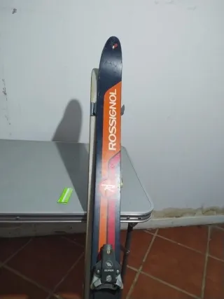 2 Pares de Esquís Rossignol ,volkl bastante bien