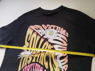 Camisetas Bershka Negra y gris oscuro estampadas