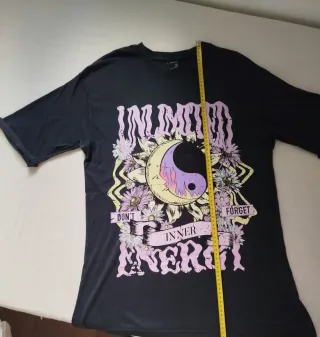 Camisetas Bershka Negra y gris oscuro estampadas