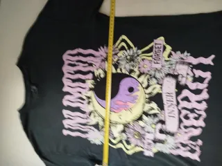 Camisetas Bershka Negra y gris oscuro estampadas