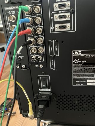 Monitor profesional JVC DT-V1710