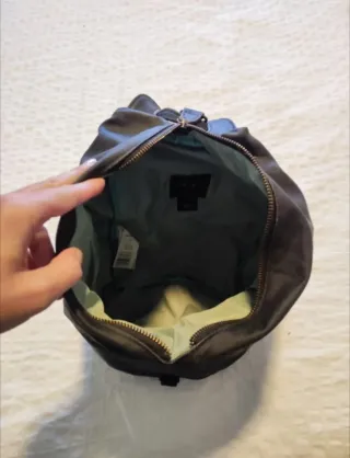 Mochila SKFK Negra y Dorada