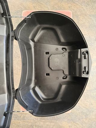 Top Case Yamaha 50L + Soporte original XMAX