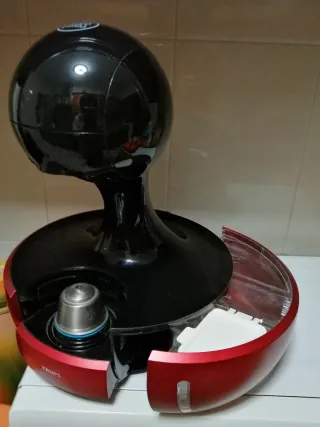 Cafetera Dolce Gusto Krups Roja