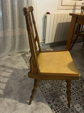 4 Sillas vintage madera