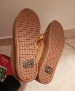 Scarpe da skate éS marroni/gialle