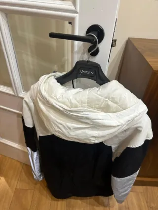 Chaqueta Pull&Bear impermeable chico